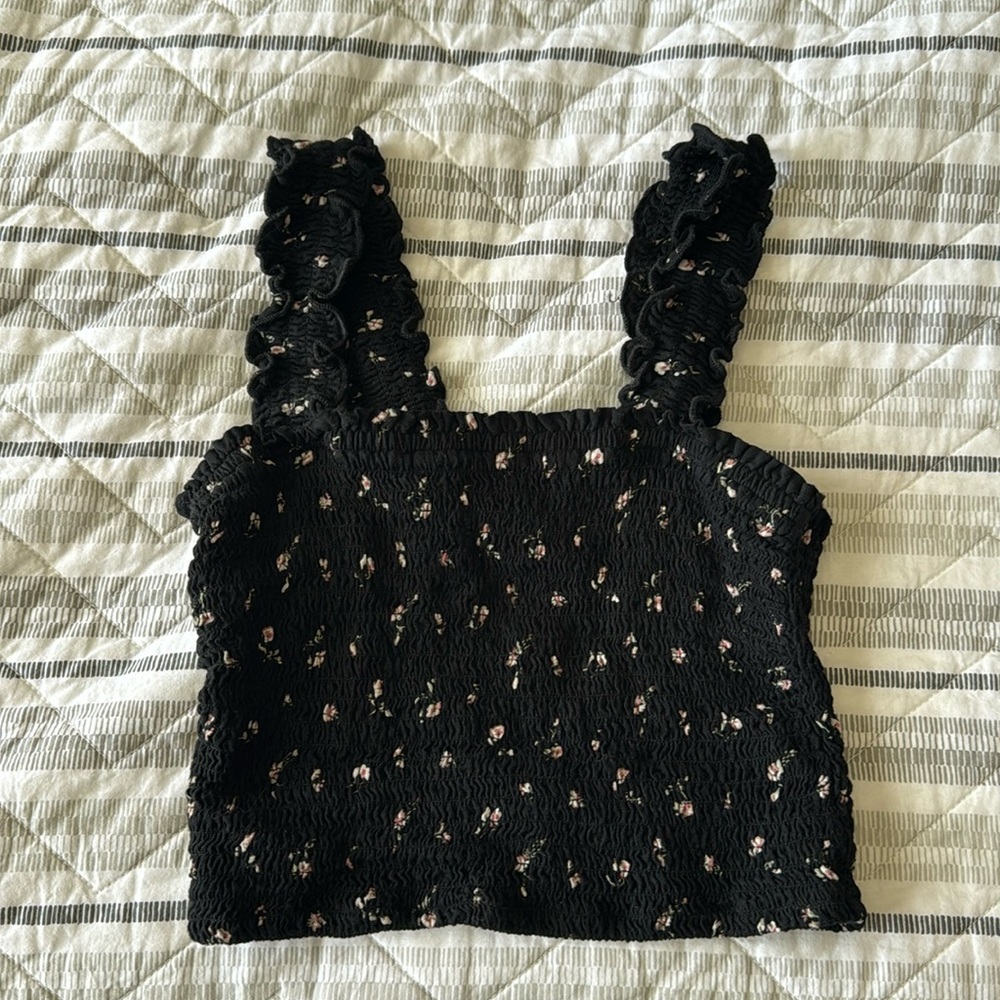 Forever 21 crop black with floral top